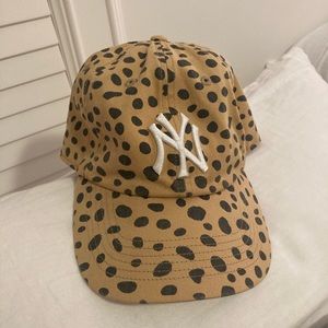 New York Yankees ‘47 cheetah hat